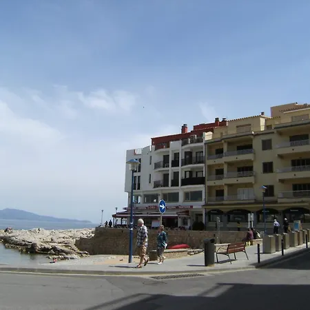 In Spain With Beachfront View * L' Escala