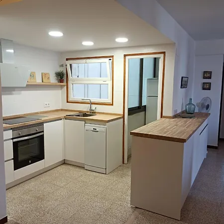In Spain With Beachfront View Apartamento L' Escala
