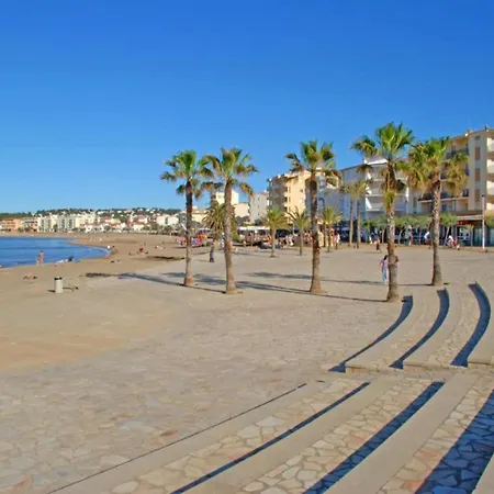 In Spain With Beachfront View Apartamento *