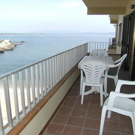 In Spain With Beachfront View * L' Escala